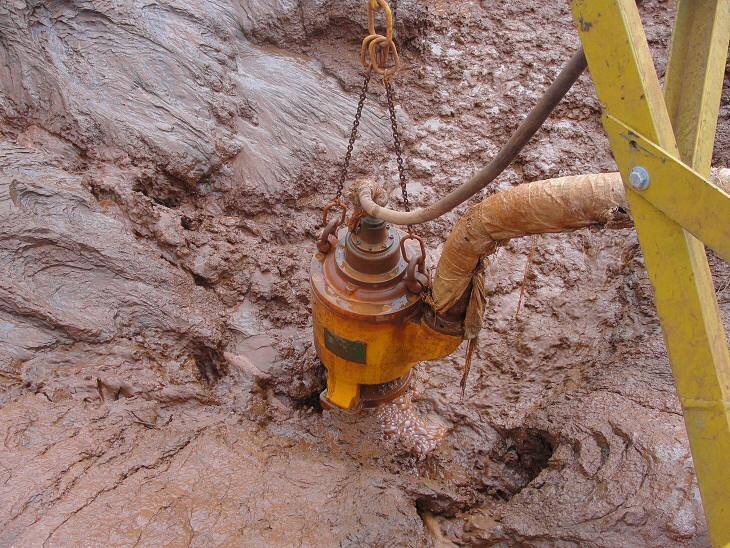 Dragagem com Bomba Submersível